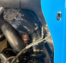 Load image into Gallery viewer, Seadoo 325 Carbon Fiber cold air intake and intake manifold Girdle combo
